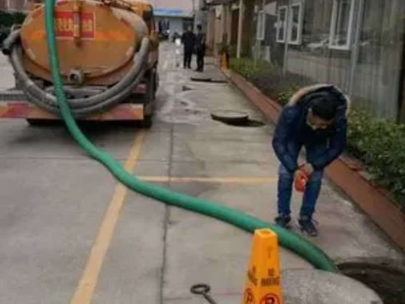 四方区投一次马桶多少钱、维修马桶师傅