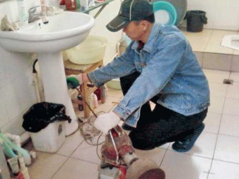 四方区疏通马桶（投下水道、投马桶）24小时服务