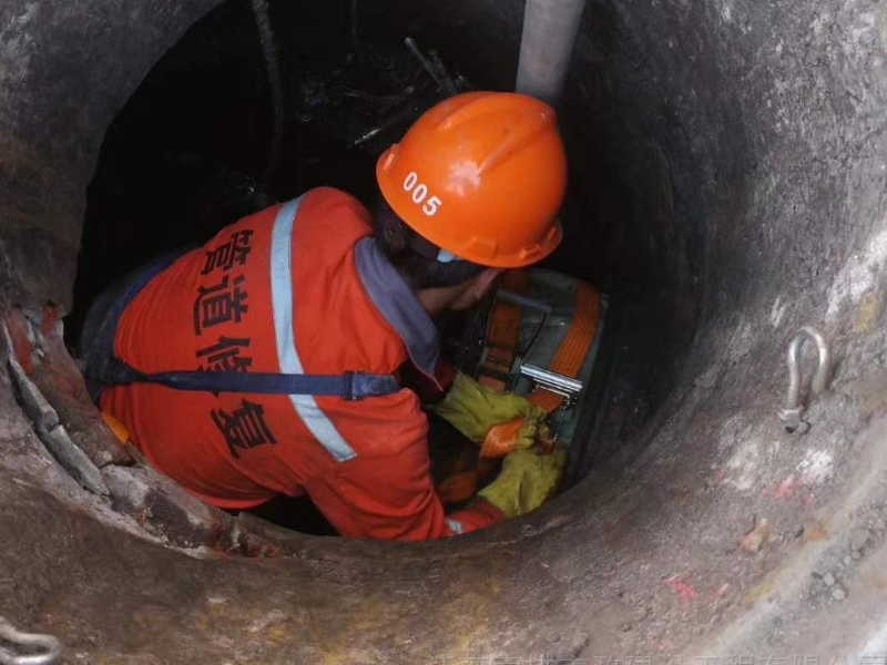 四方清理化粪池隔油池-疏通管道-高压清洗管道