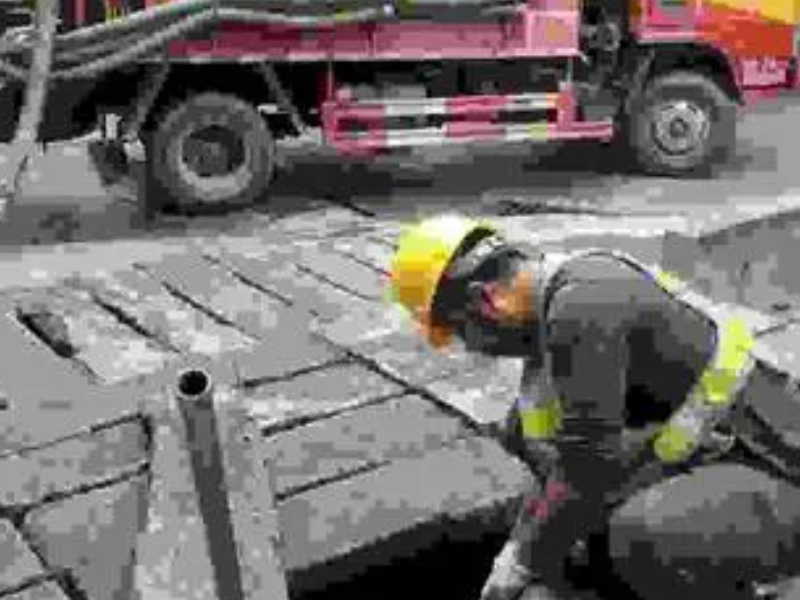 四方区下水道疏通；24小时投马桶；机械投下水电话