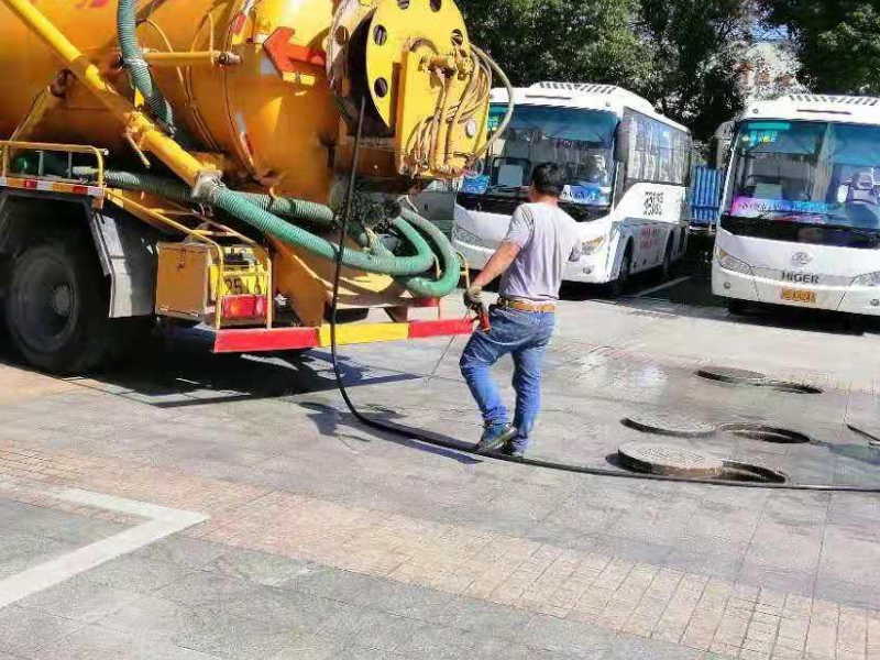 四方区专业投马桶（各种下水道）２４小时投下水、地漏