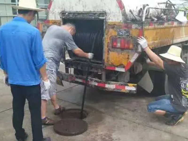 四方区马桶疏通电话、投下水道，疏通洗菜盆、地漏管道